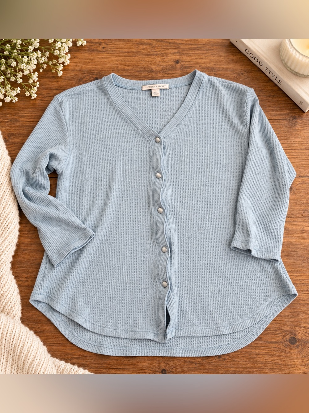 Victoria’s Secret Blue Waffle Knit Thermal Snap Front Henley Top Size M